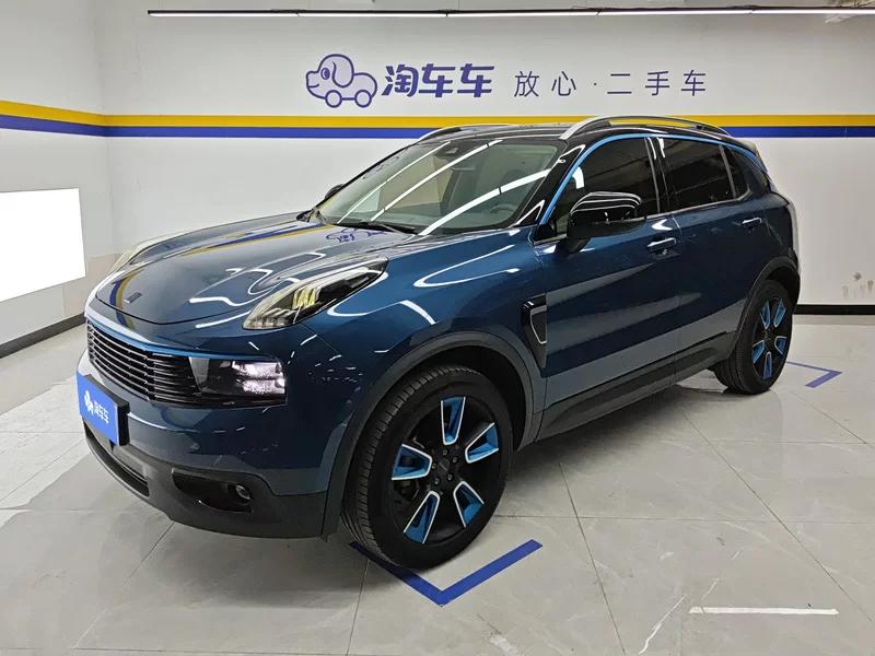 Lynk & Co 01 2018 #2 Lynk & Co 01 2018 car image #2