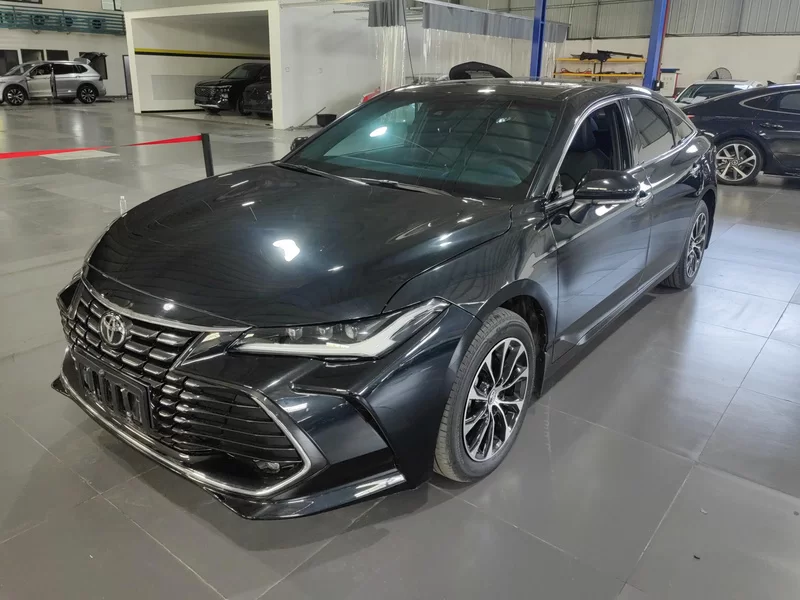 Toyota Avalon 2022 car image #2