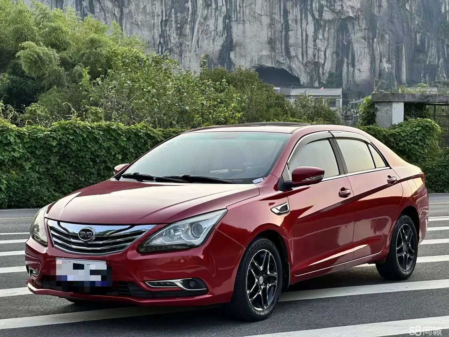 BYD G5 2015 immagine di auto #2