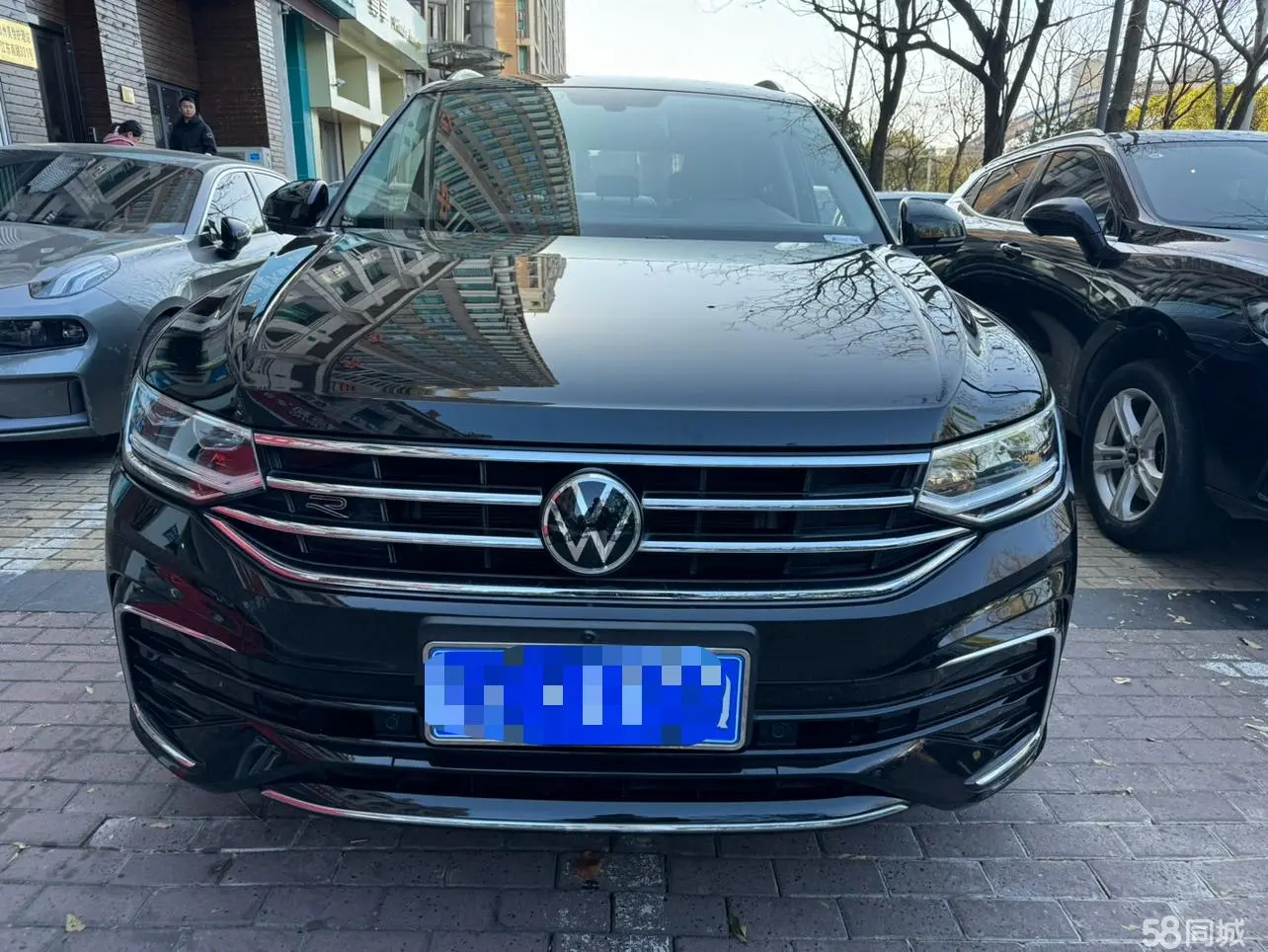 Volkswagen Tiguan L 2022 car image #2