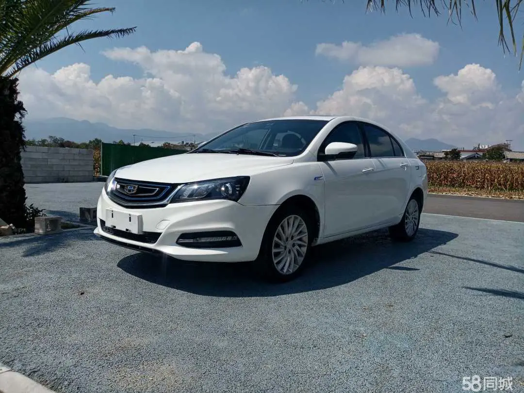 GEELY Emgrand New Energy 2017 car image #2