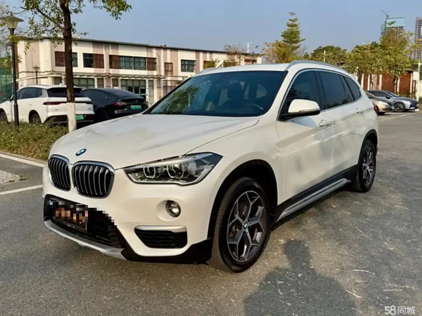 BMW i5 M60 2018 #2 BMW i5 M60 2018 صورة سيارة #2