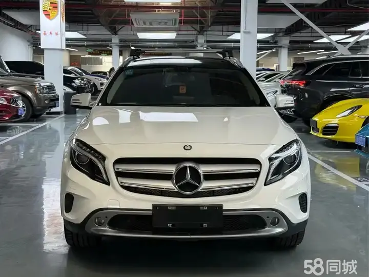Mercedes-Benz GLA Class 2016 car image #2