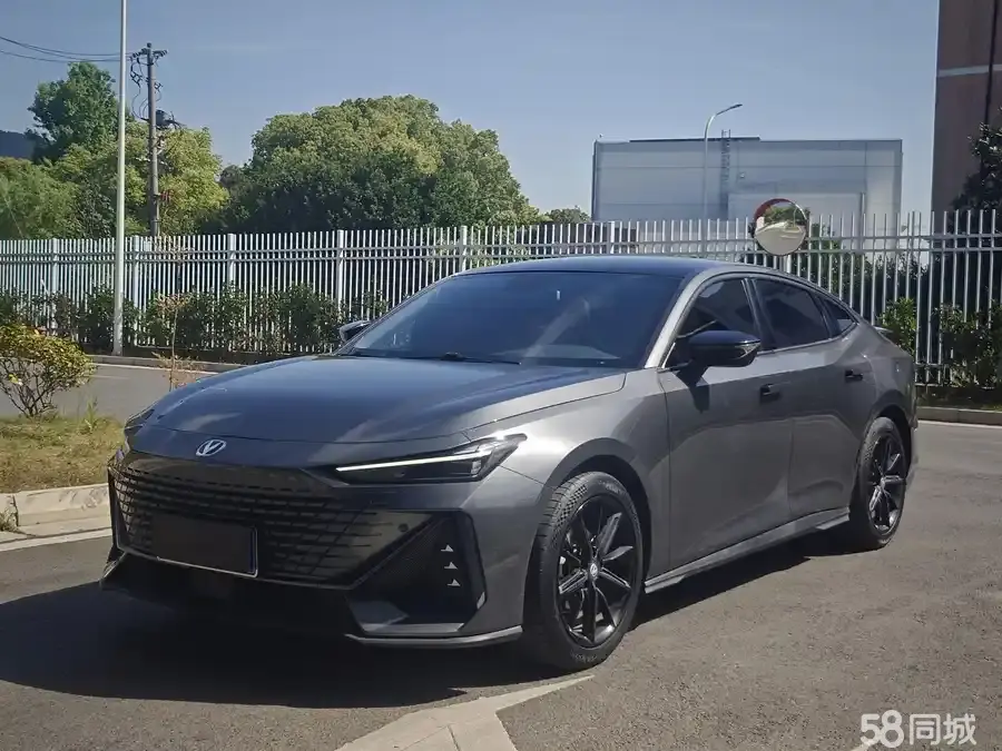 长安 长安UNI-V 2022 汽车图片 #2