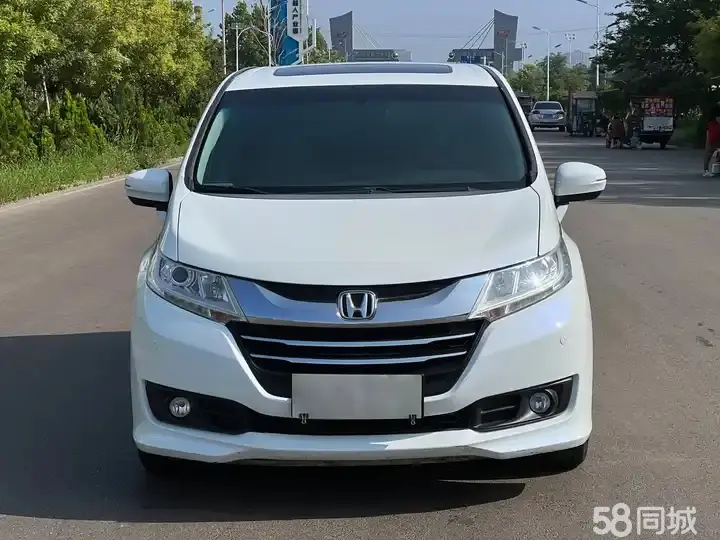 Honda ODYSSEY 2016 car image #2
