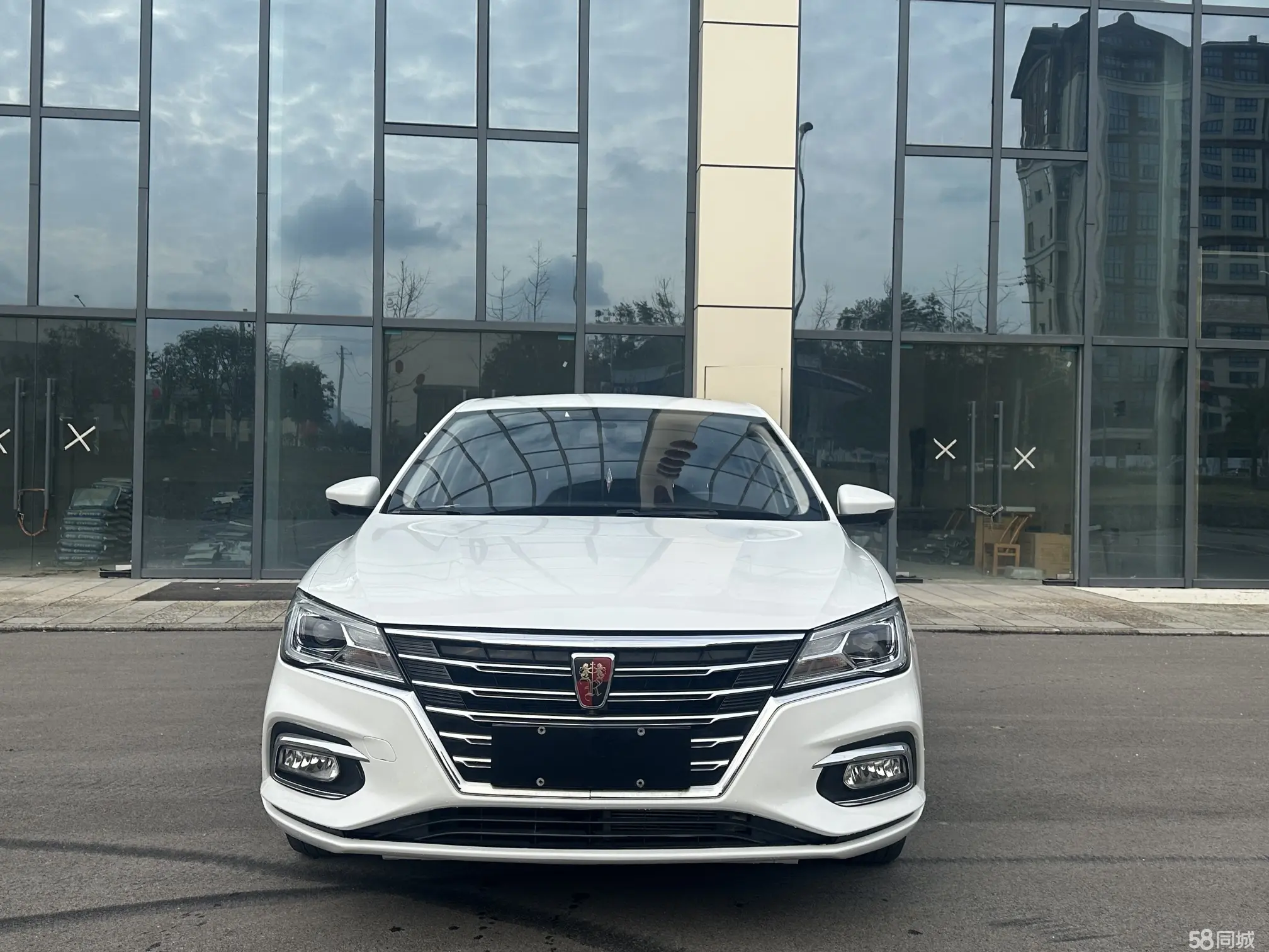 荣威 荣威i5 2020 汽车图片 #2