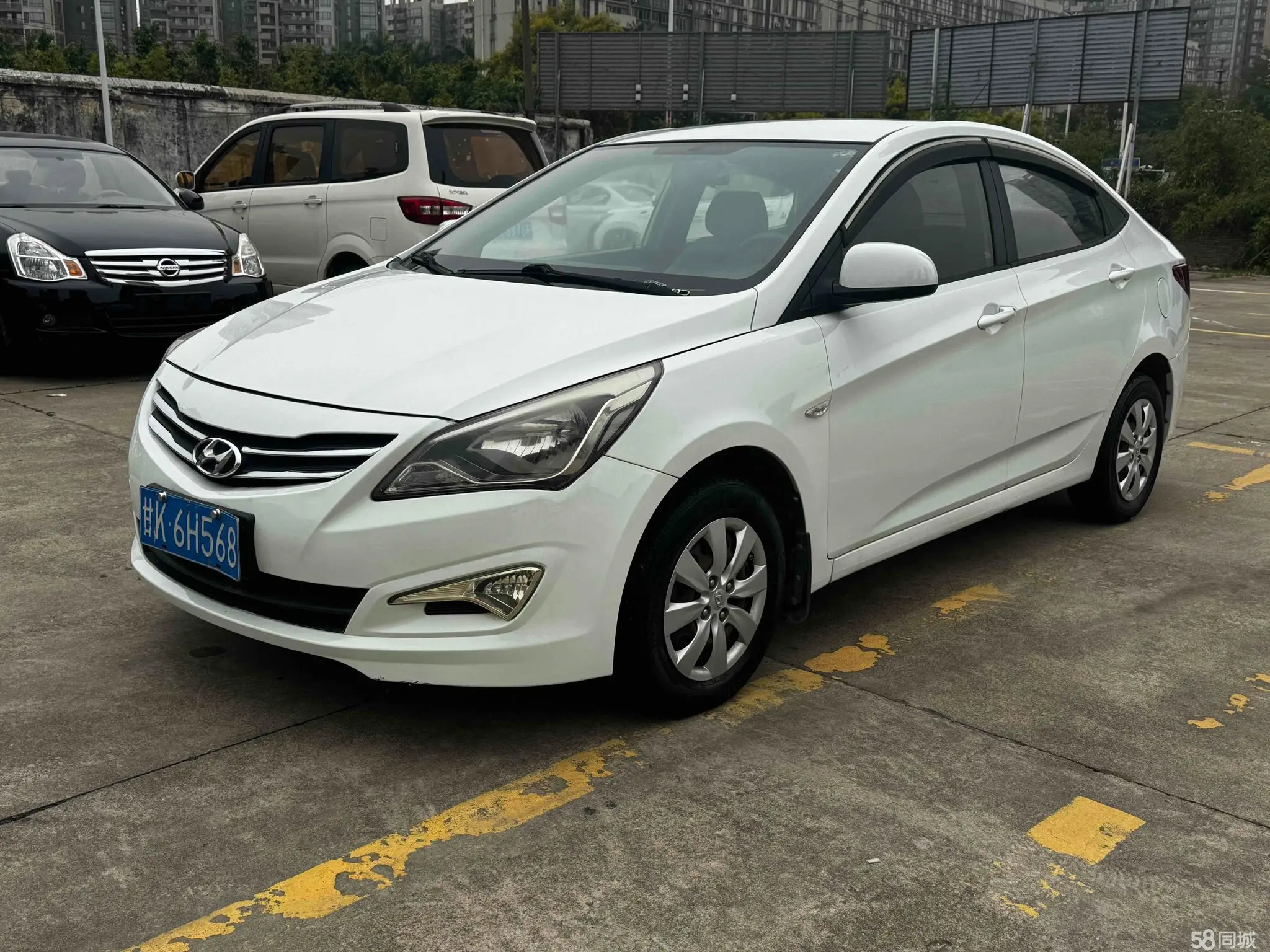 Hyundai Reina 2016 #2 Hyundai Reina 2016 imagem de carro #2