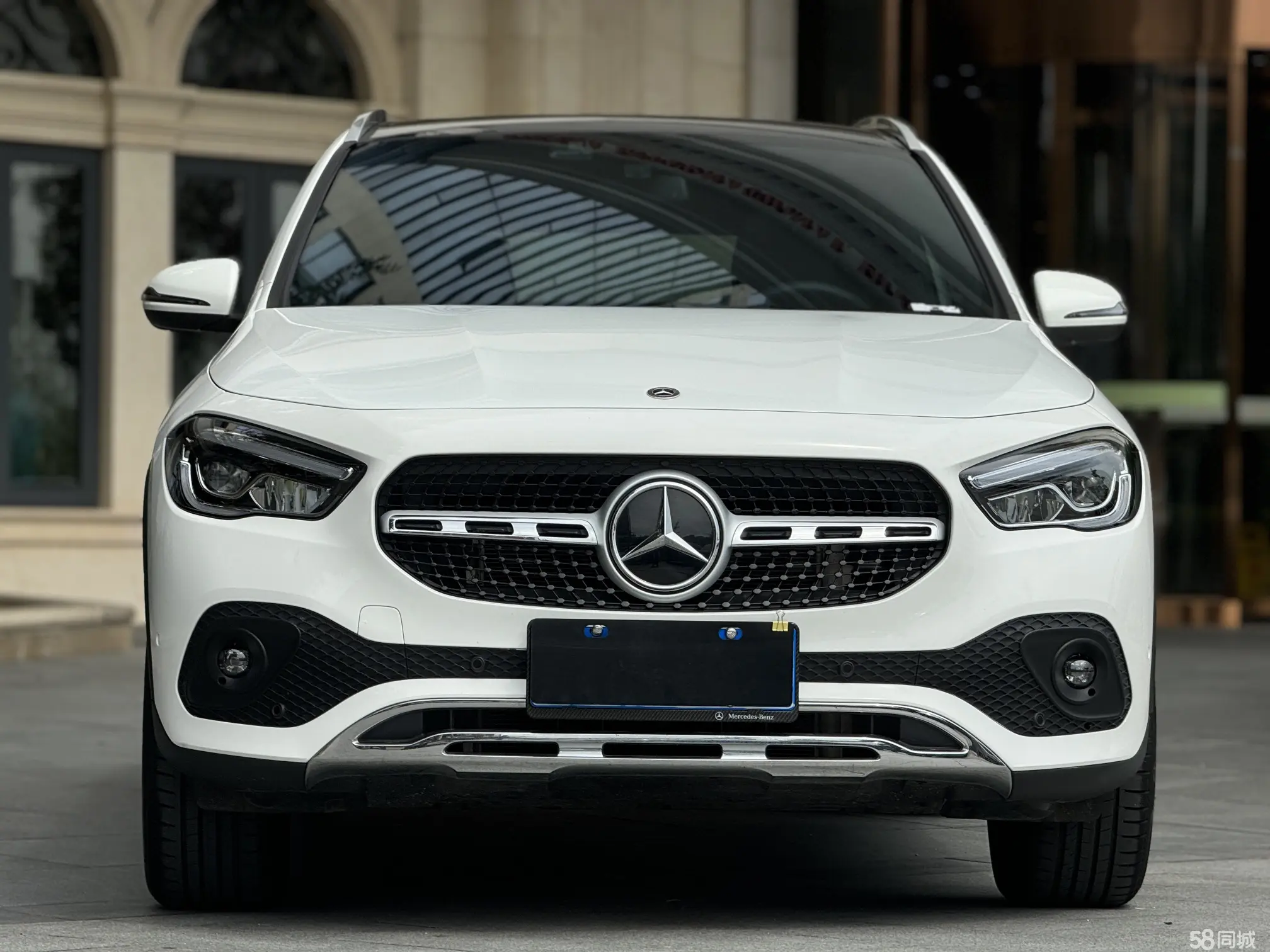 Mercedes-Benz GLA Class 2020 car image #2