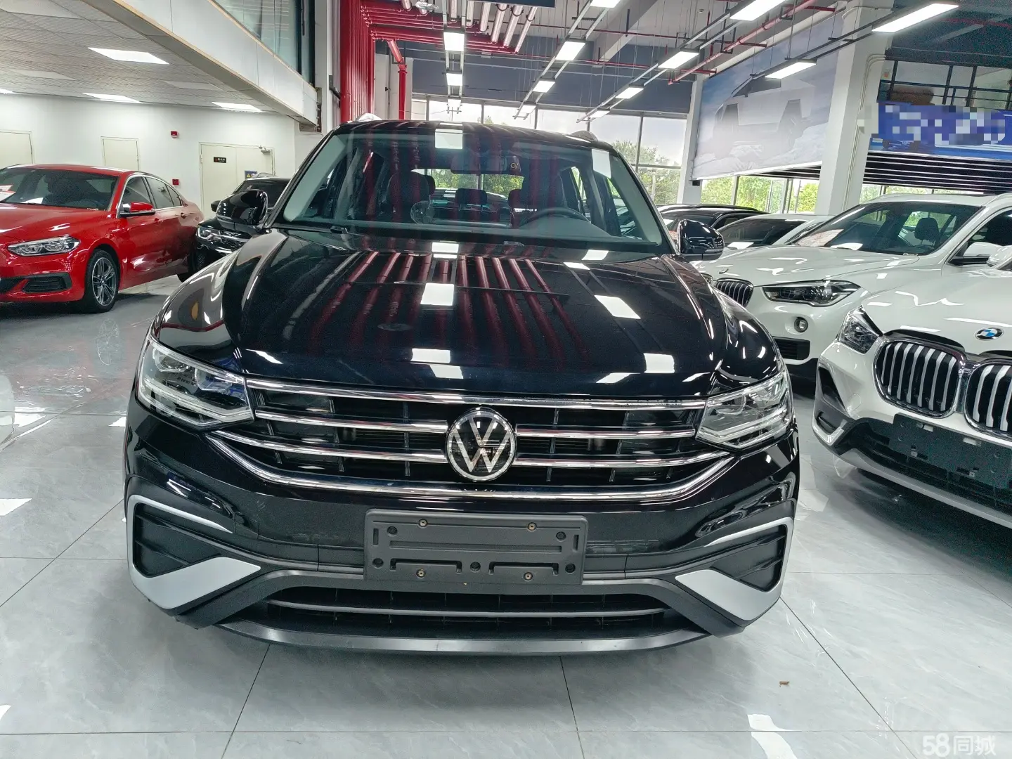 Volkswagen Tiguan L 2022 immagine di auto #2