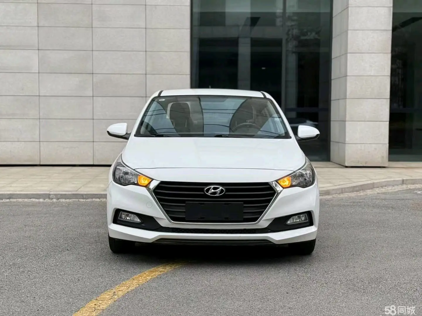 Hyundai Verna 2017 car image #2