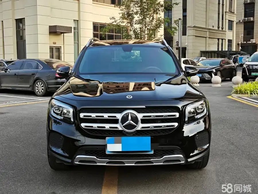 Mercedes-Benz GLB Class 2021 car image #2