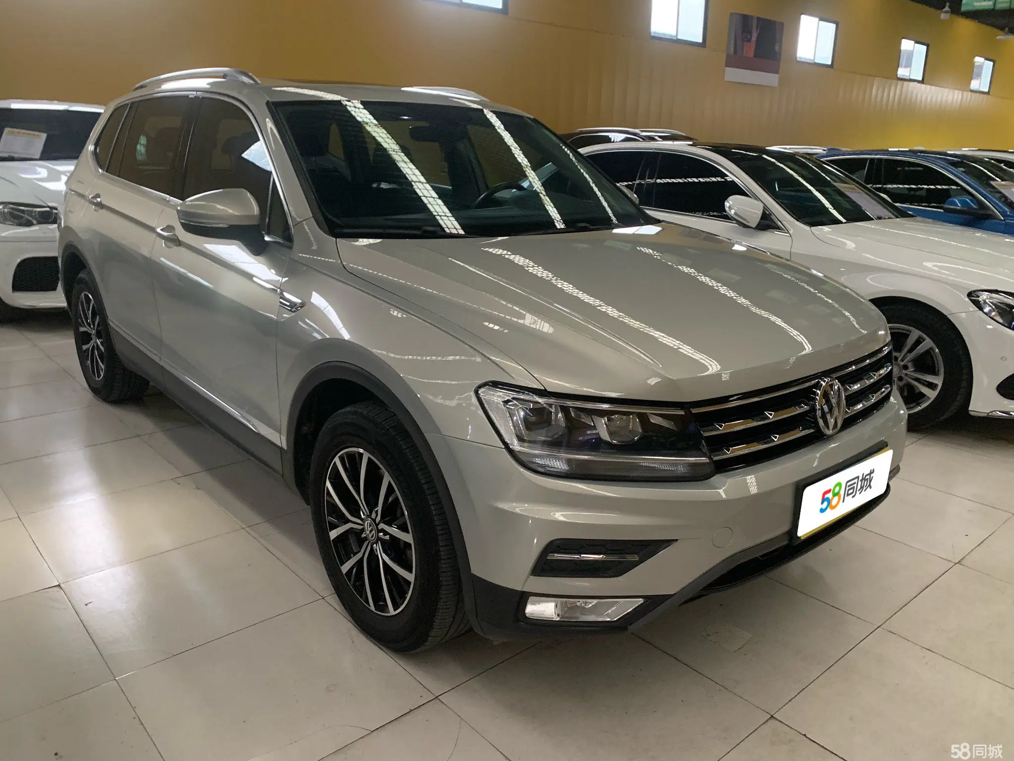 Volkswagen Tiguan L 2018 #2 Volkswagen Tiguan L 2018 car image #2