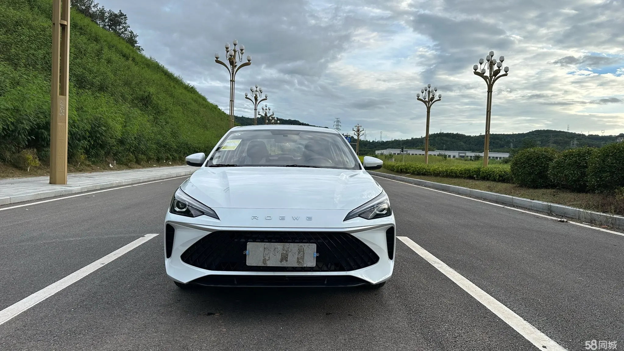 Roewe i5 2025 car image #2