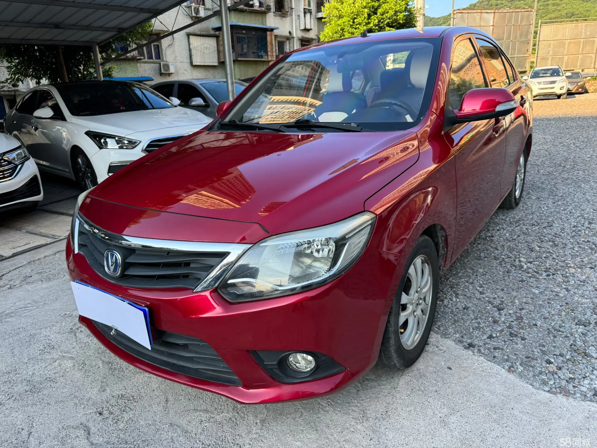 长安 悦翔V3 2016 汽车图片 #2