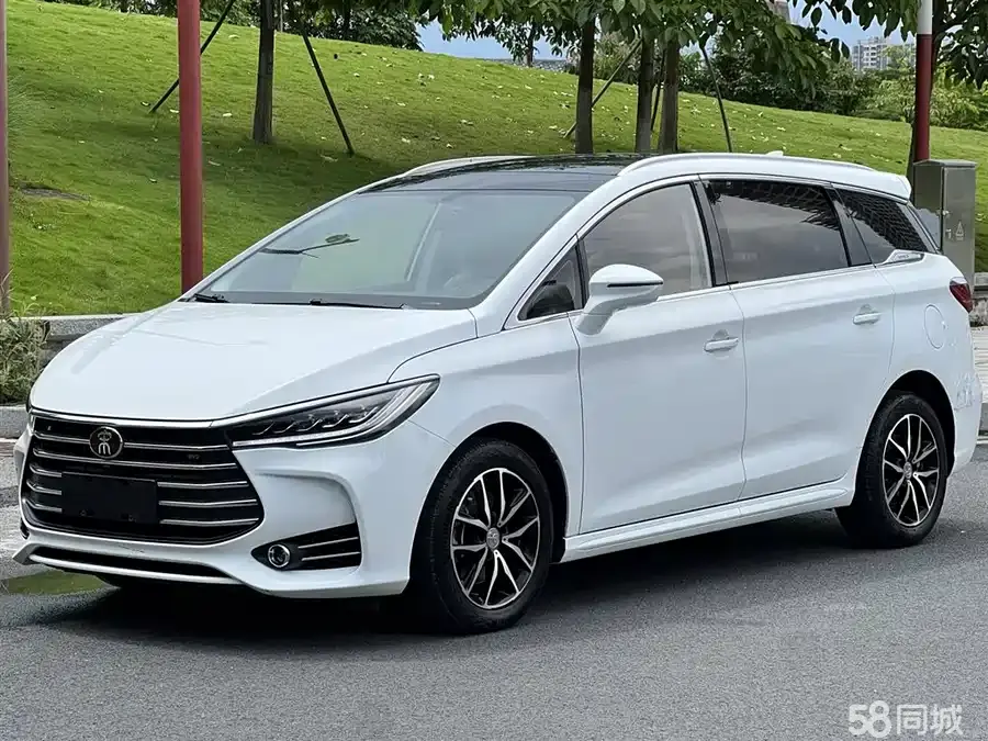 BYD Song MAX 2017 immagine di auto #2