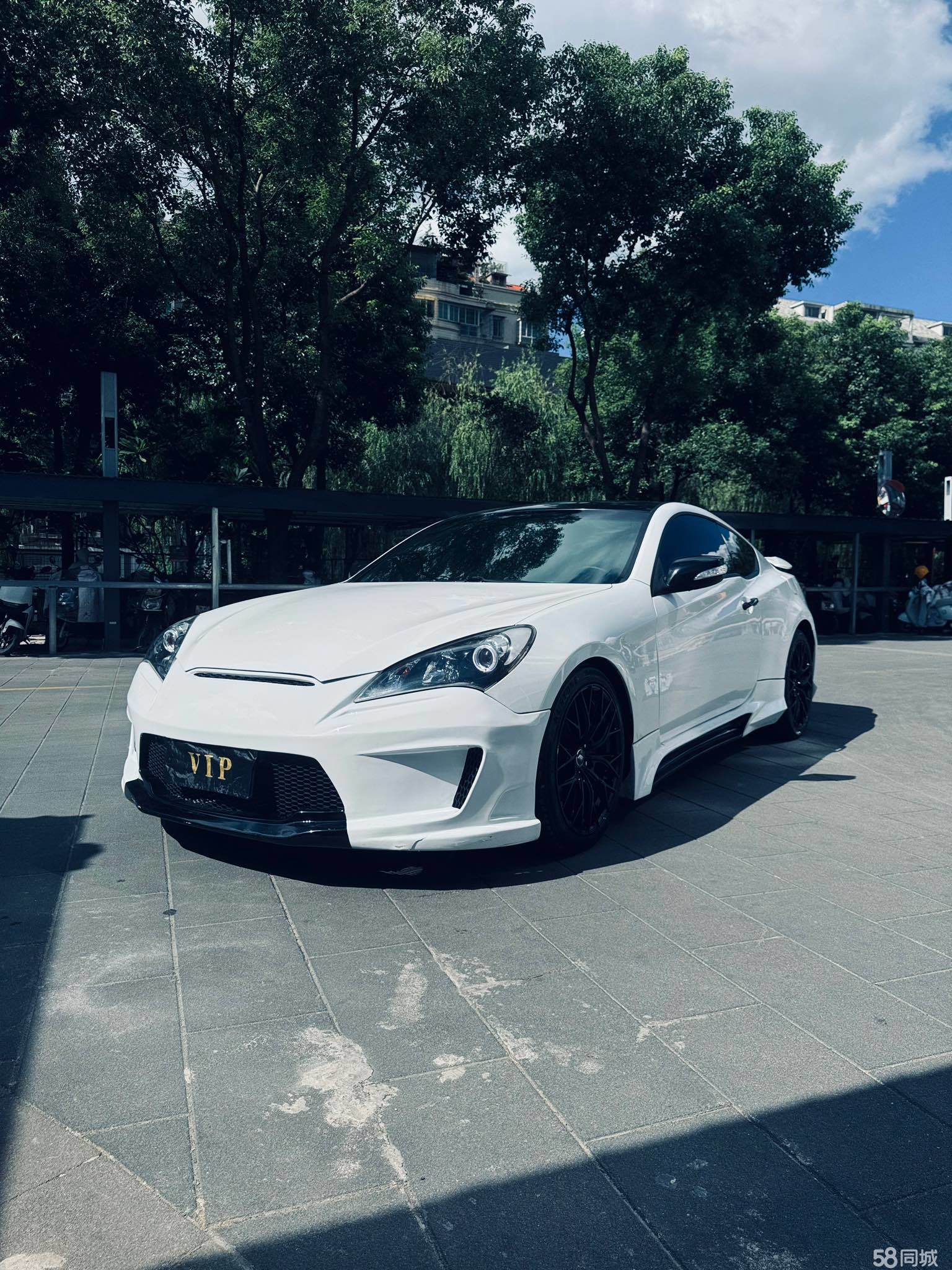 Hyundai Rohens-Coupe 2010 #2 Hyundai Rohens-Coupe 2010 car image #2