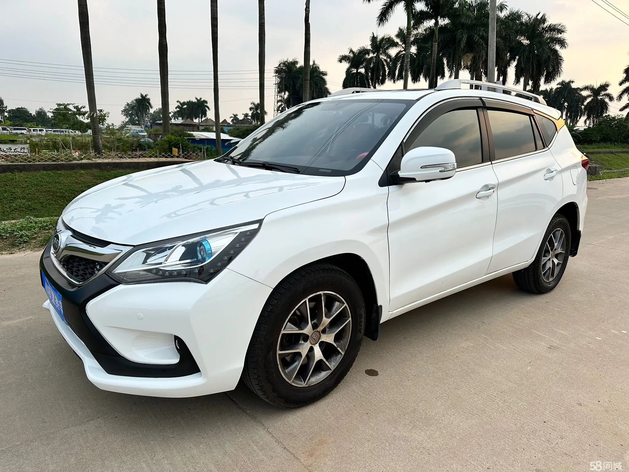 BYD Song 2016 #2 BYD Song 2016 car image #2