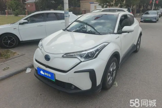 Toyota C-HR EV 2021 immagine di auto #2