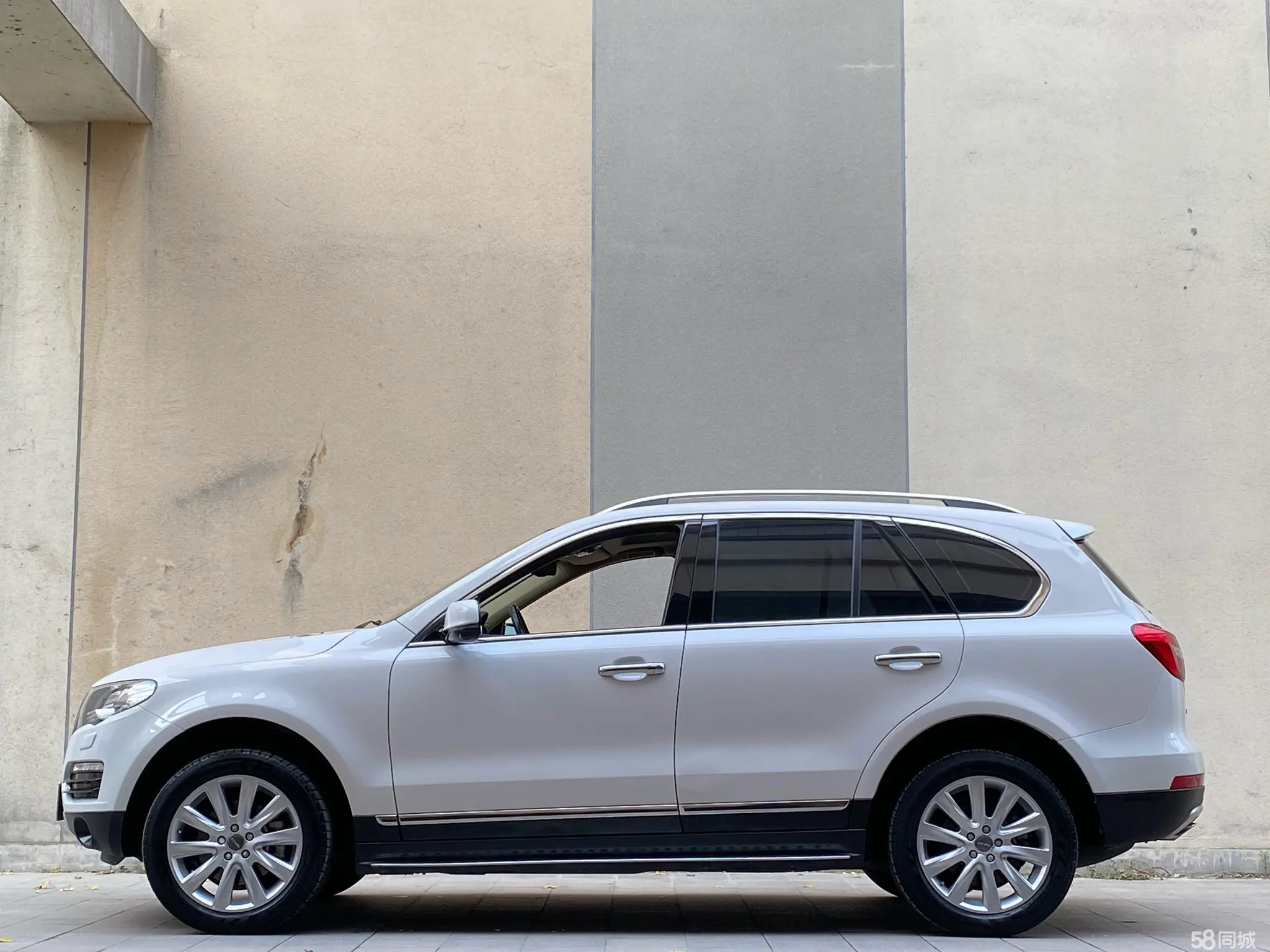 Haval H8 2016 imagen de coche #2