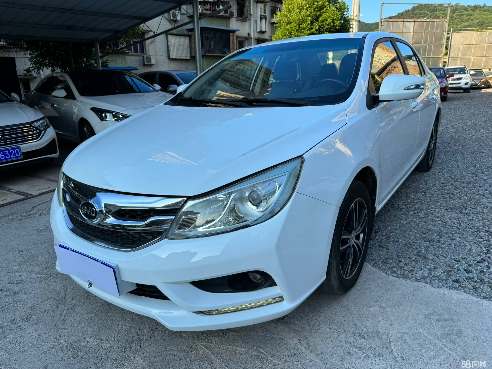 BYD SuRui 2015 #2 BYD SuRui 2015 imagem de carro #2