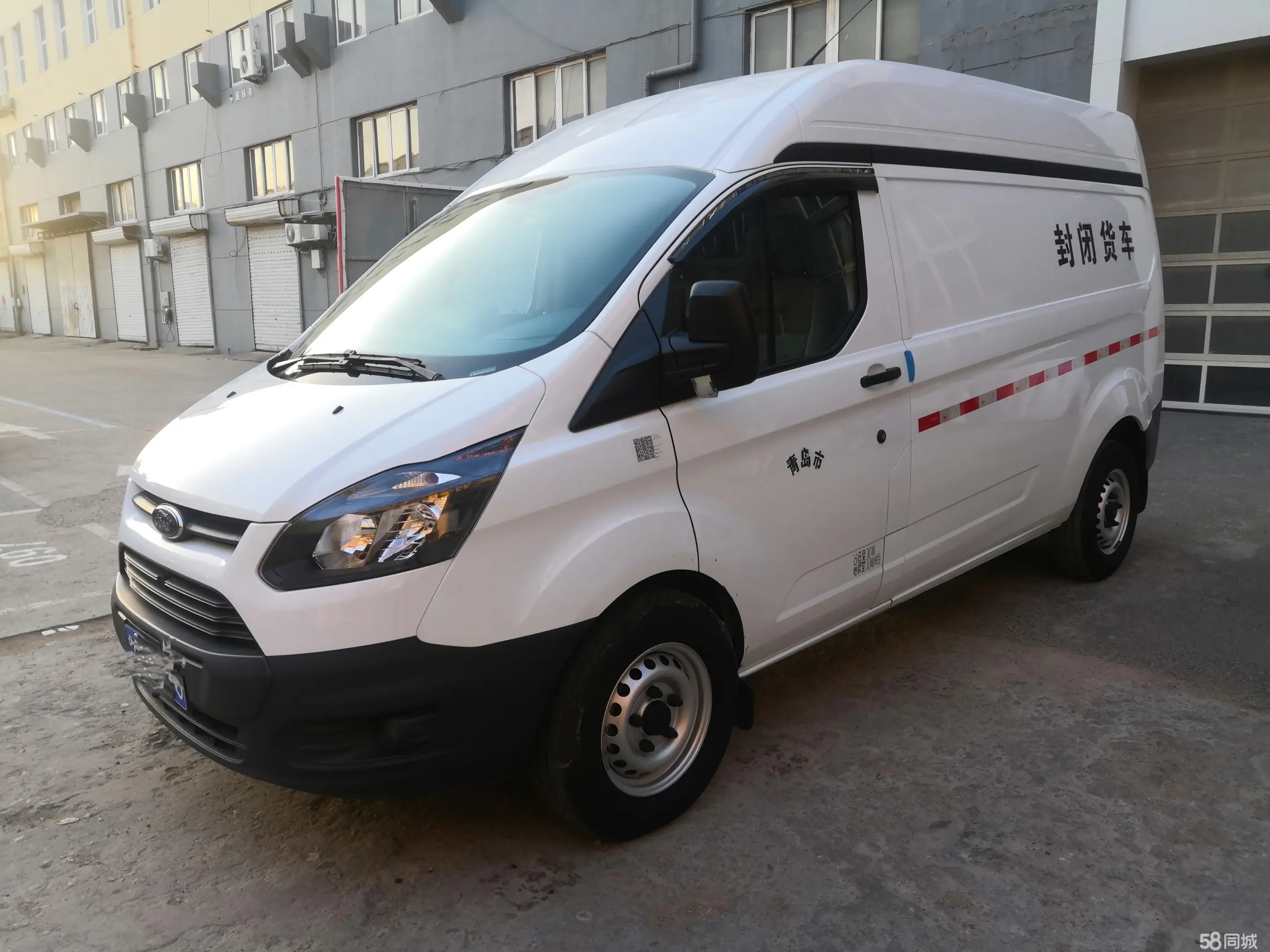 Ford Transit 2017 car image #2