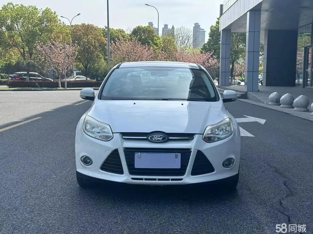 Ford Focus 2012 #2 Ford Focus 2012 car image #2