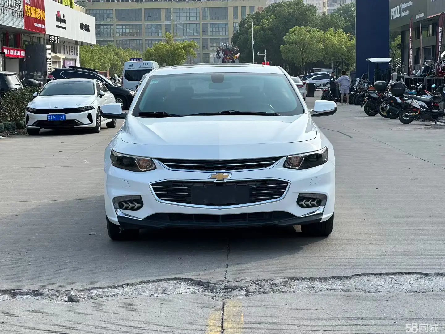 Chevrolet Malibu XL 2018 car image #2