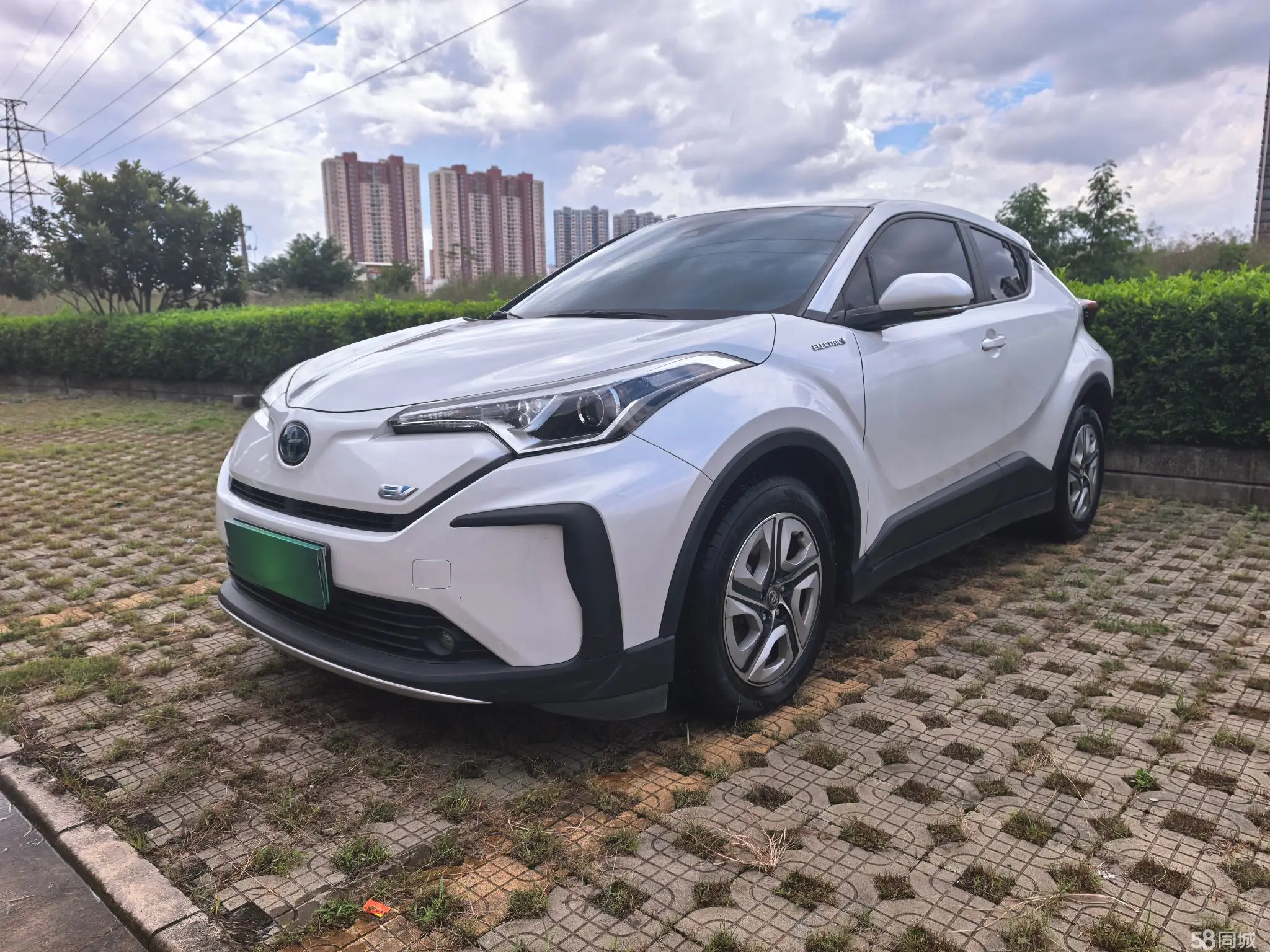 Toyota Izoa E 2021 #2 Toyota Izoa E 2021 imagen de coche #2