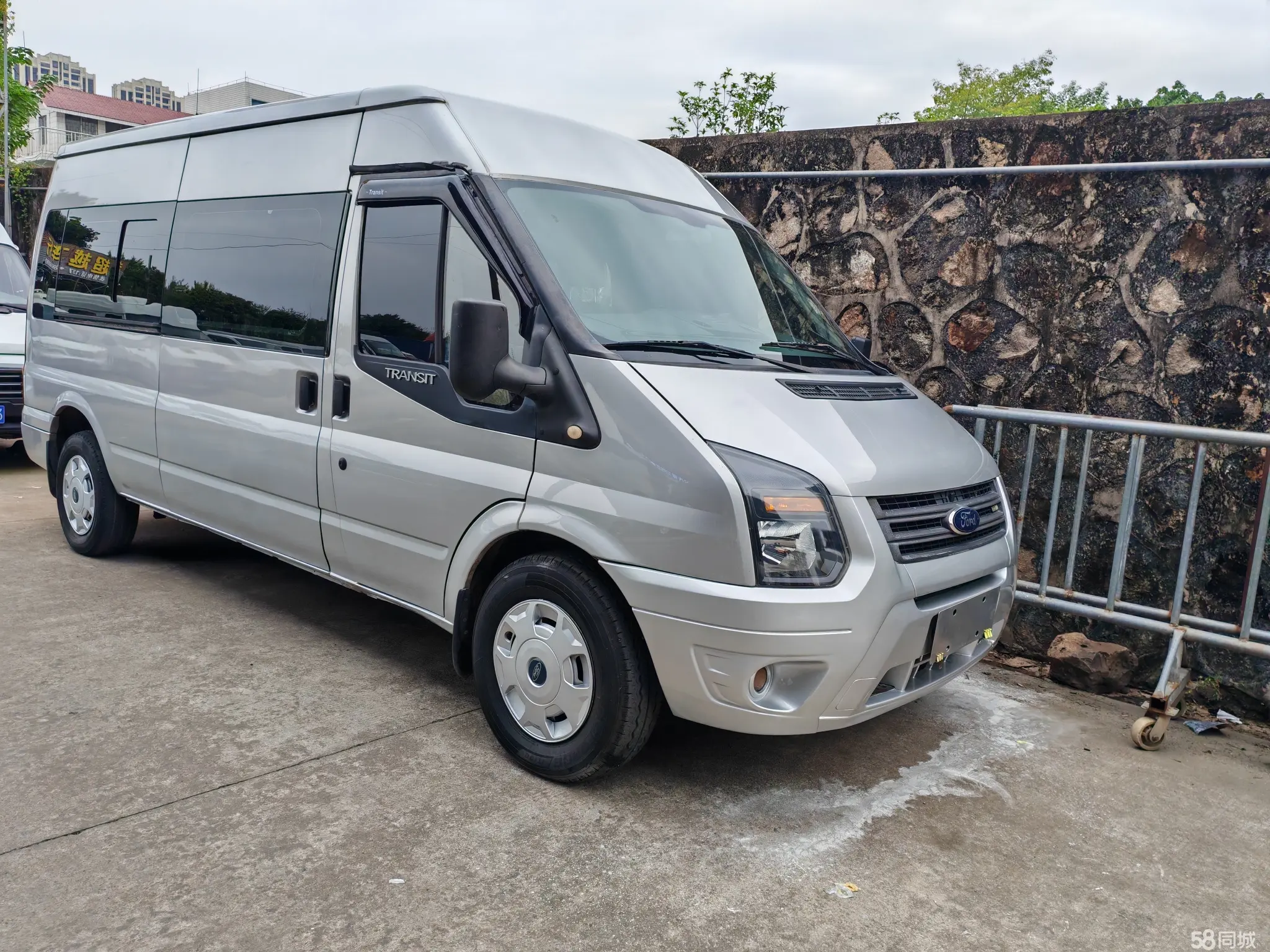 Ford New Transit 2014 car image #2