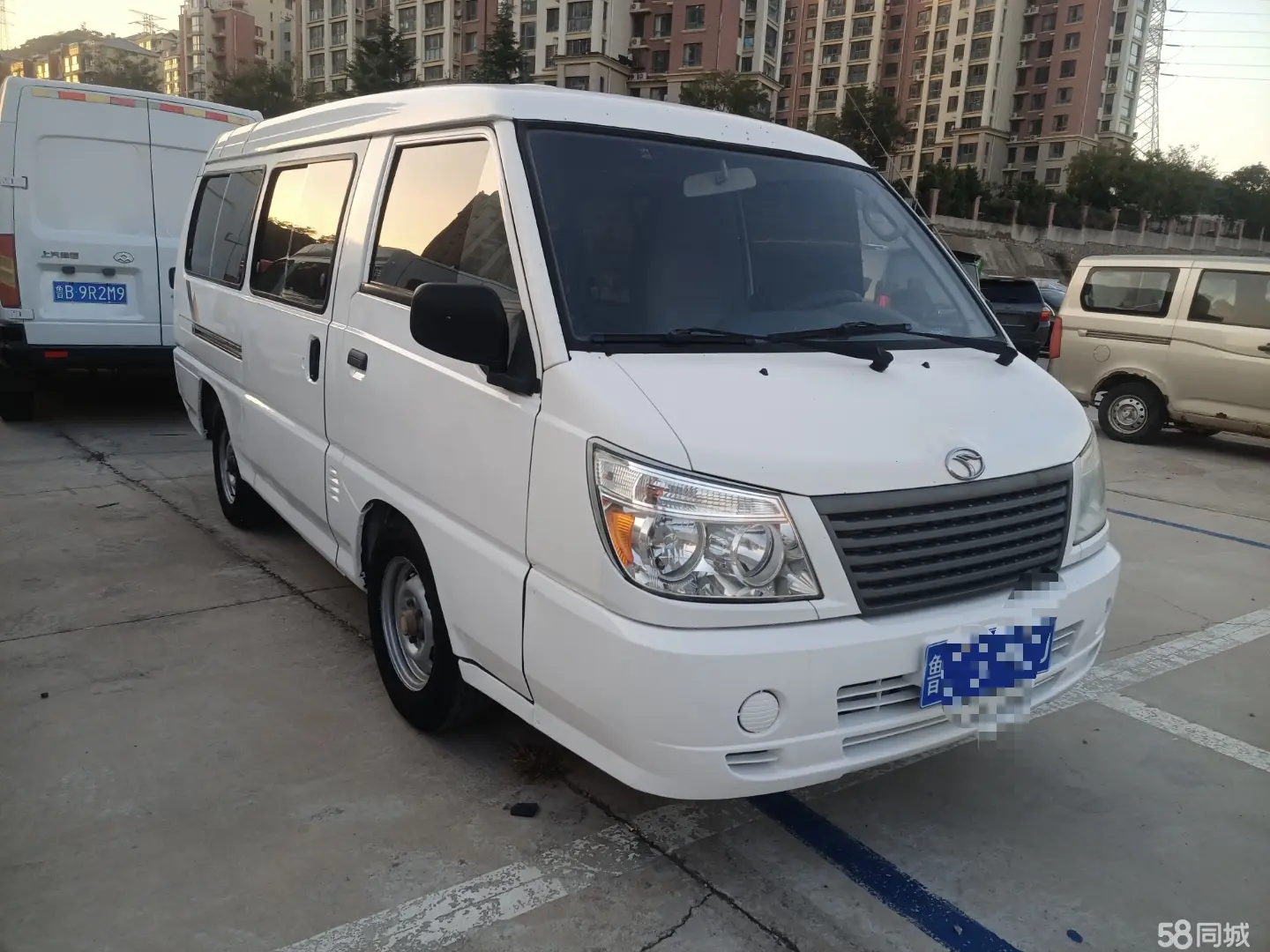 Soueast Delica 2015 car image #2