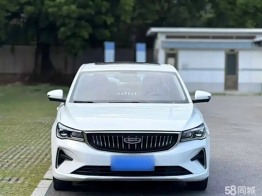 GEELY Emgrand 2023 car image #2