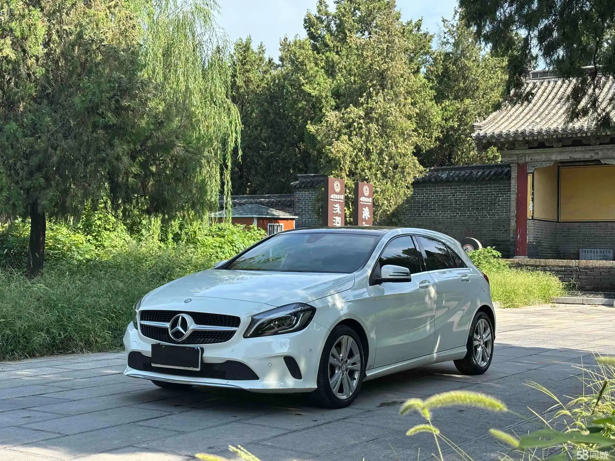 Toyota Sienna 2016 immagine di auto #2