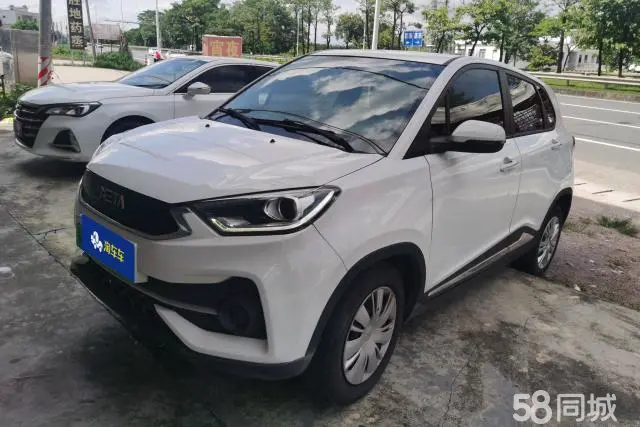 哪吒汽车 哪吒N01 2019 汽车图片 #2