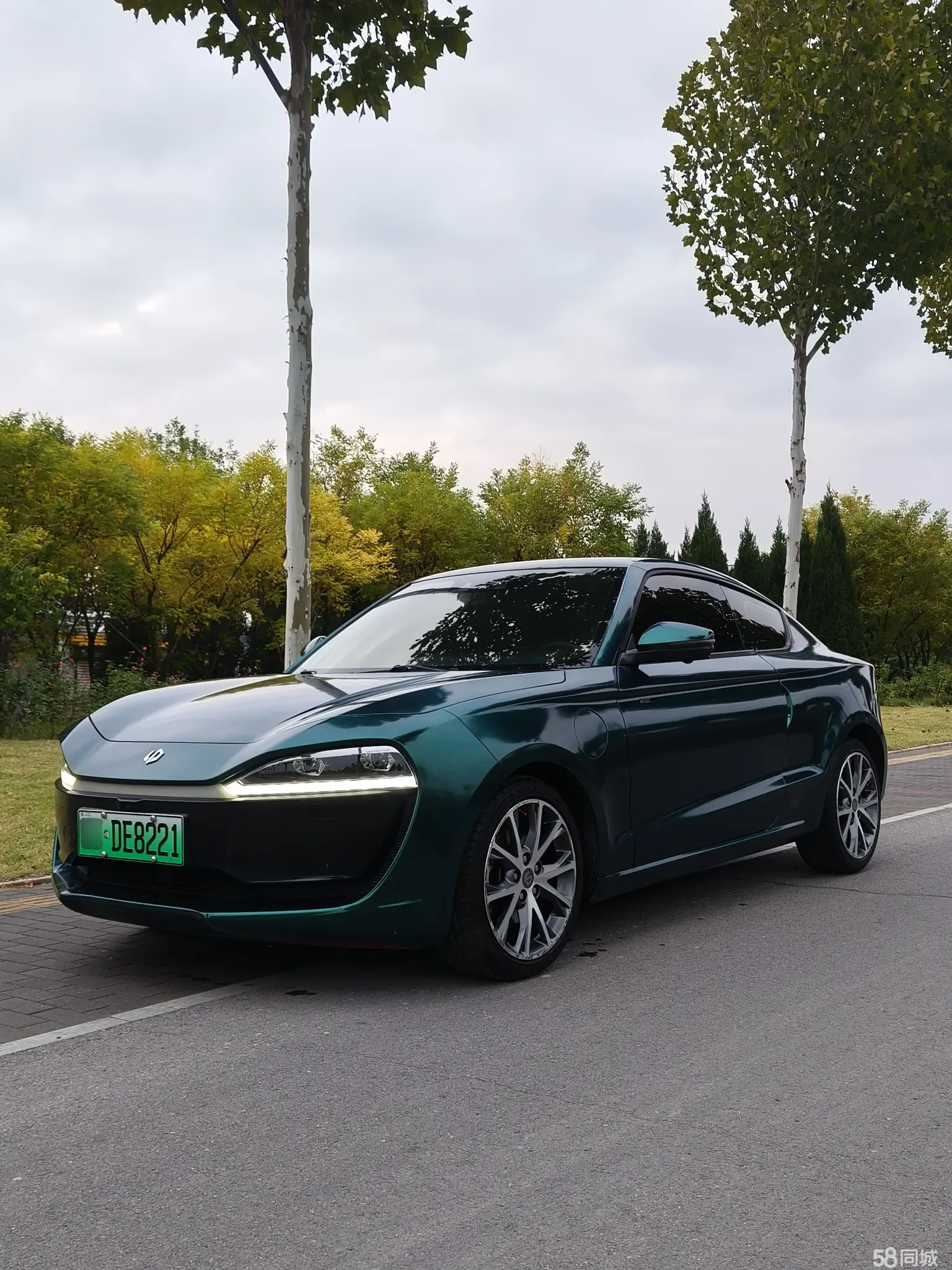 零跑汽车 零跑S01 2021 汽车图片 #2