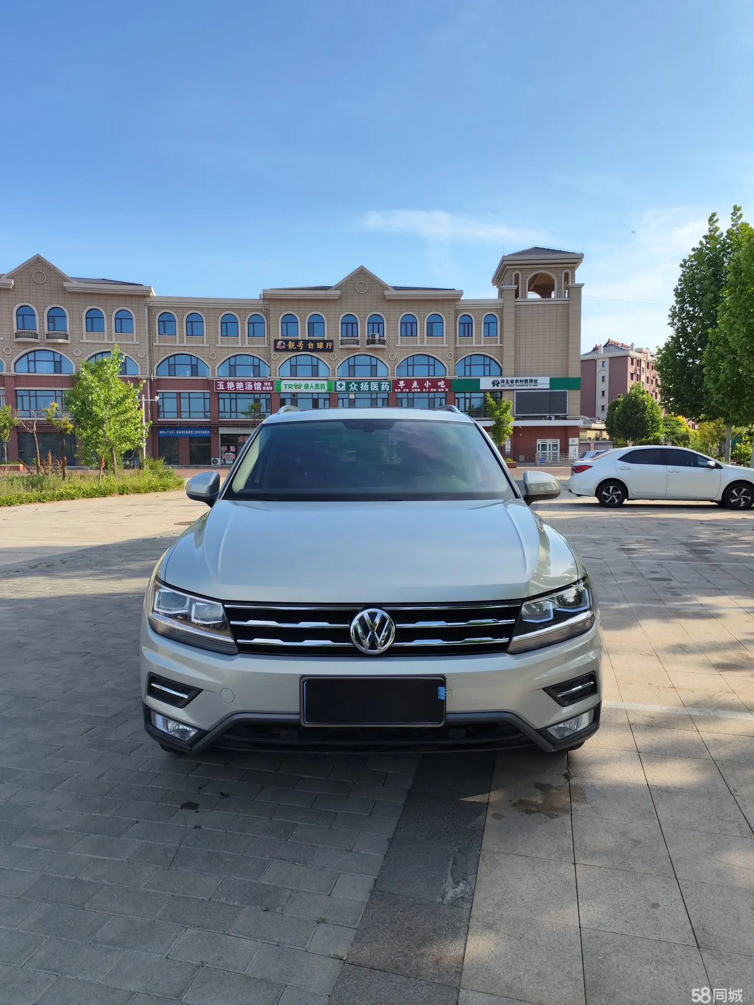 Volkswagen Tiguan L 2019 car image #2