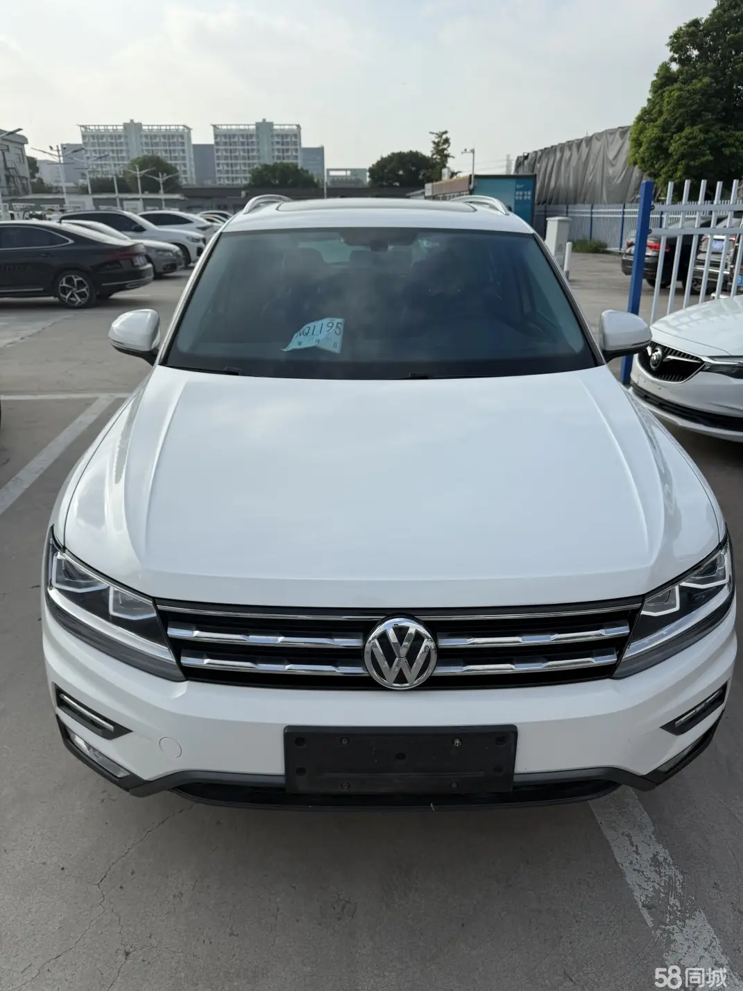 Volkswagen Tiguan L 2019 car image #2