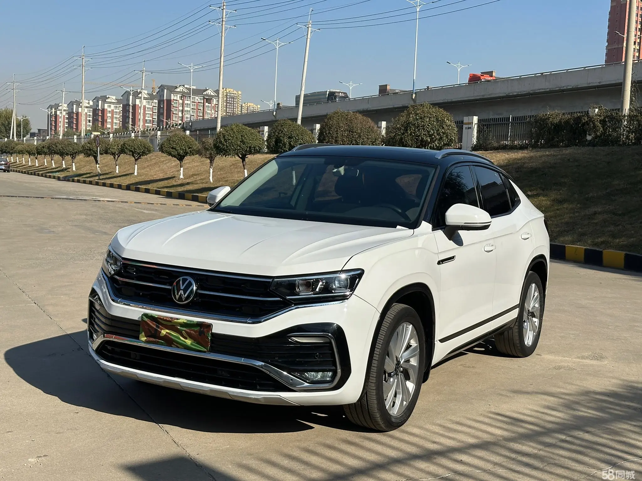 Volkswagen Tayron X 2020 car image #2