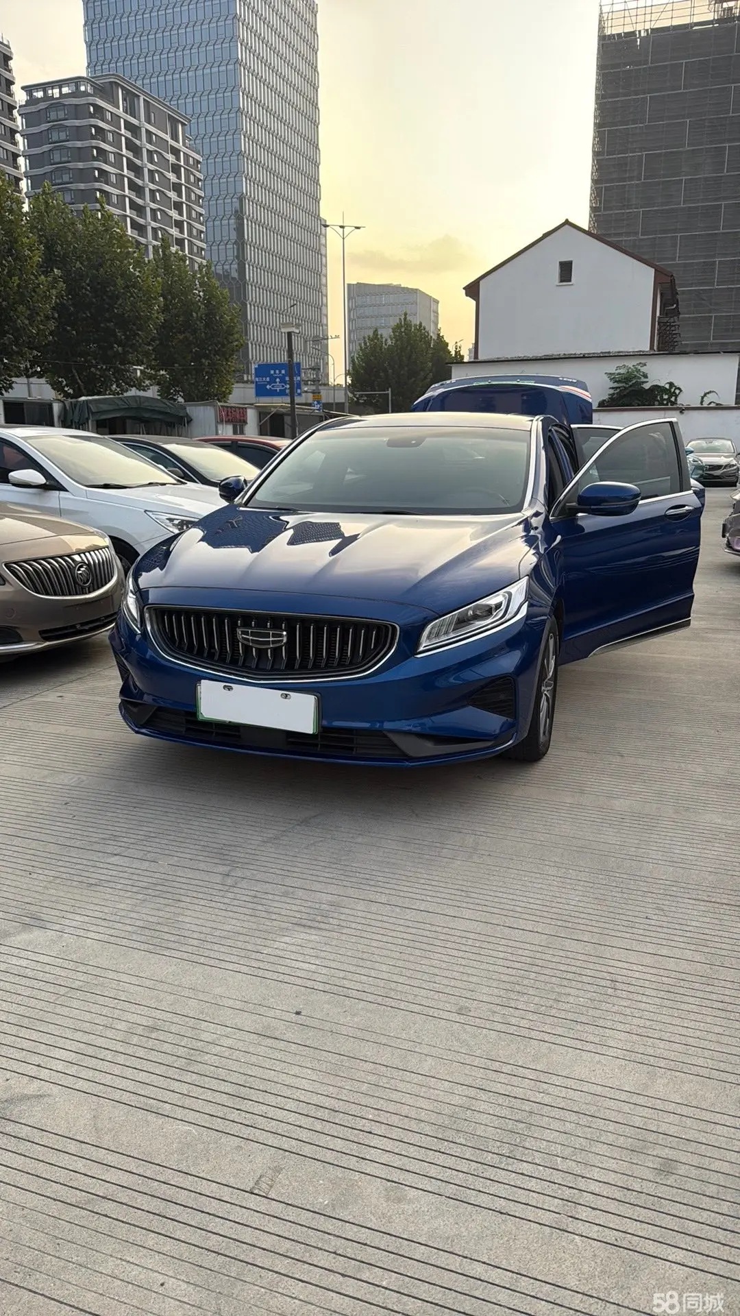 GEELY Ulion New Energy 2021 #2 GEELY Ulion New Energy 2021 car image #2