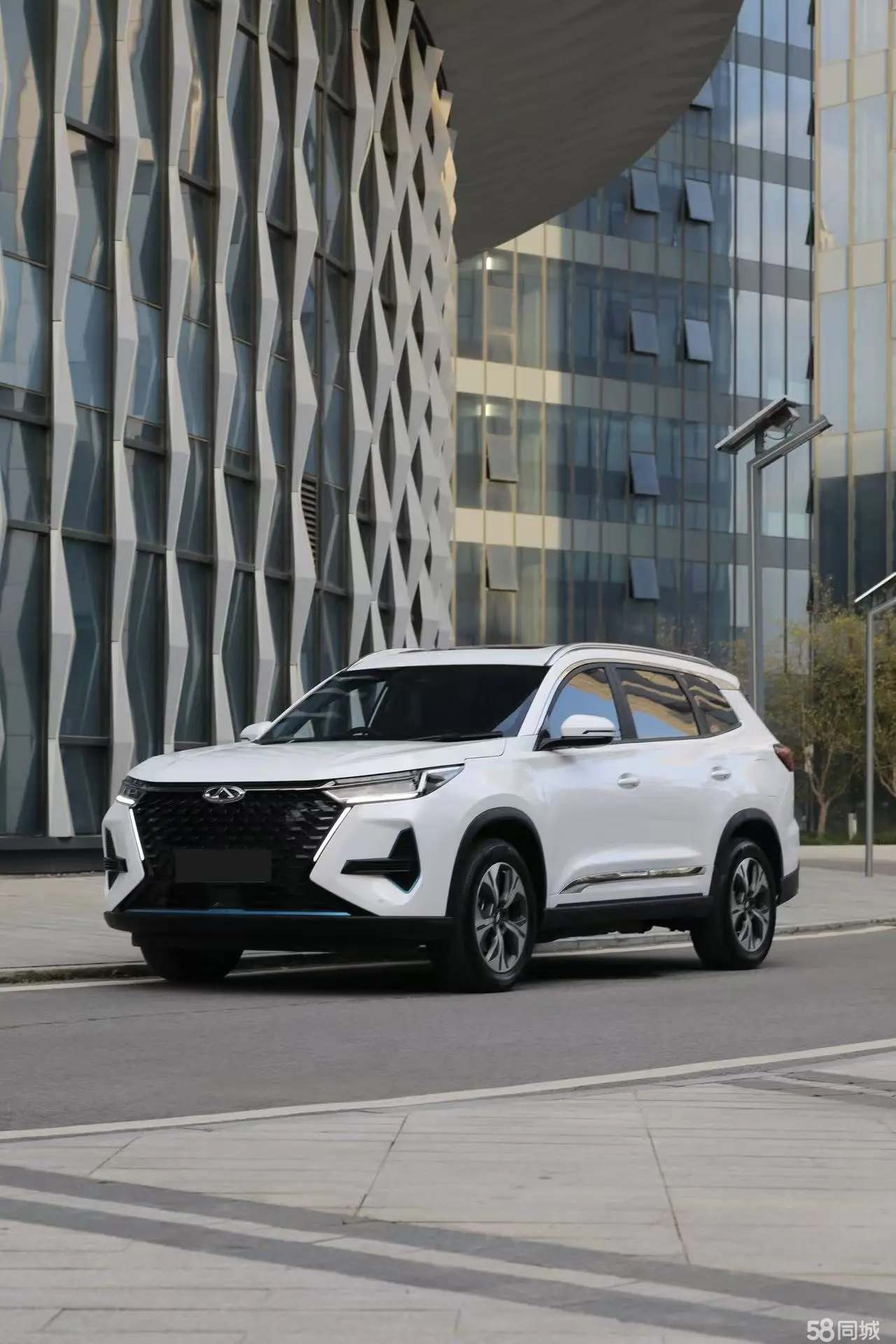 Chery Tiggo 8 PRO New Energy 2025 car image #2