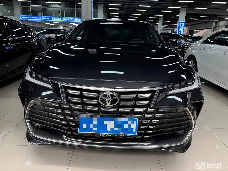 Toyota Avalon 2022 car image #2