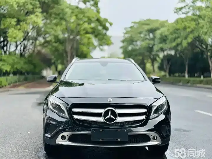 Mercedes-Benz GLA Class 2015 car image #2