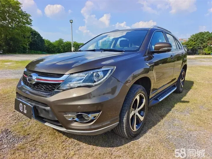 BYD S7 2017 car image #2