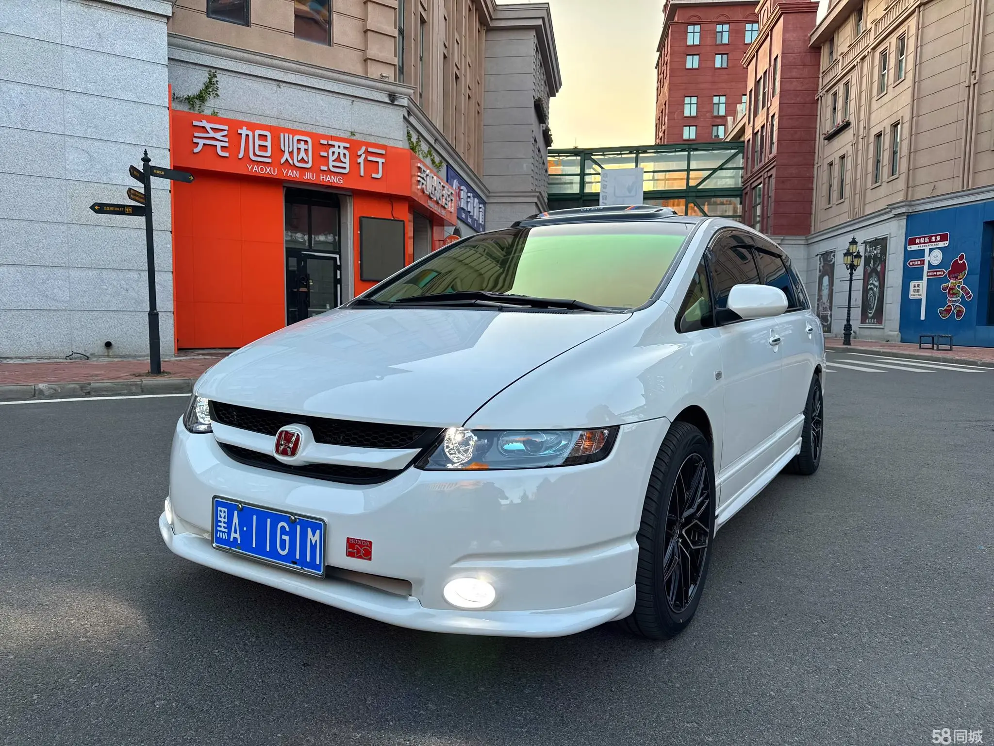 Honda ODYSSEY 2005 #2 Honda ODYSSEY 2005 car image #2