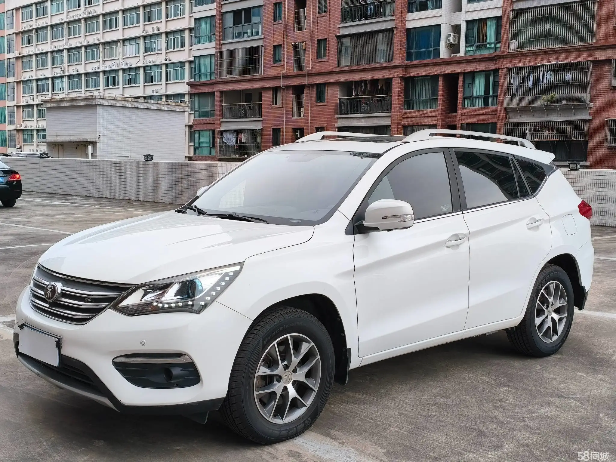 BYD Song 2018 car image #2
