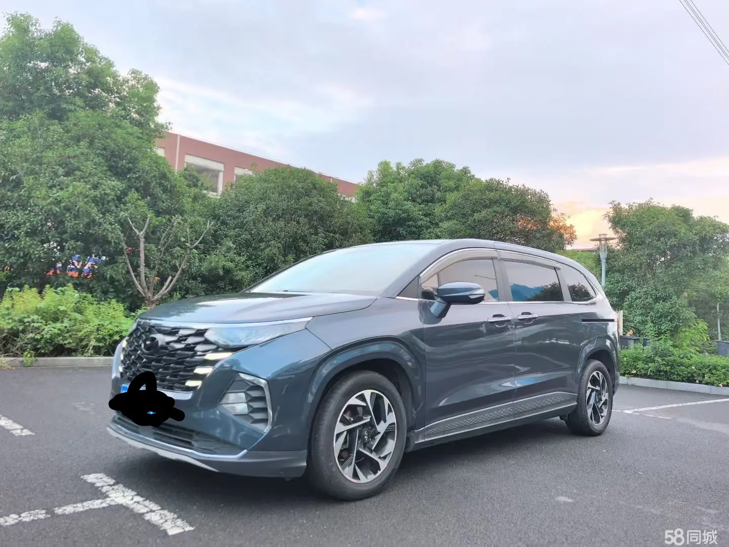 Hyundai Custo 2022 car image #2