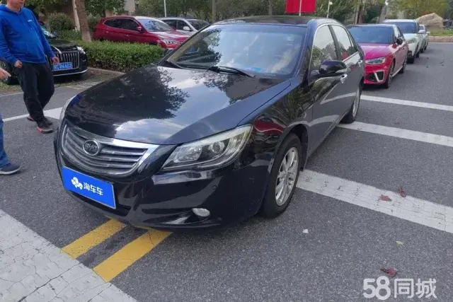 BYD G6 2013 imagem de carro #2