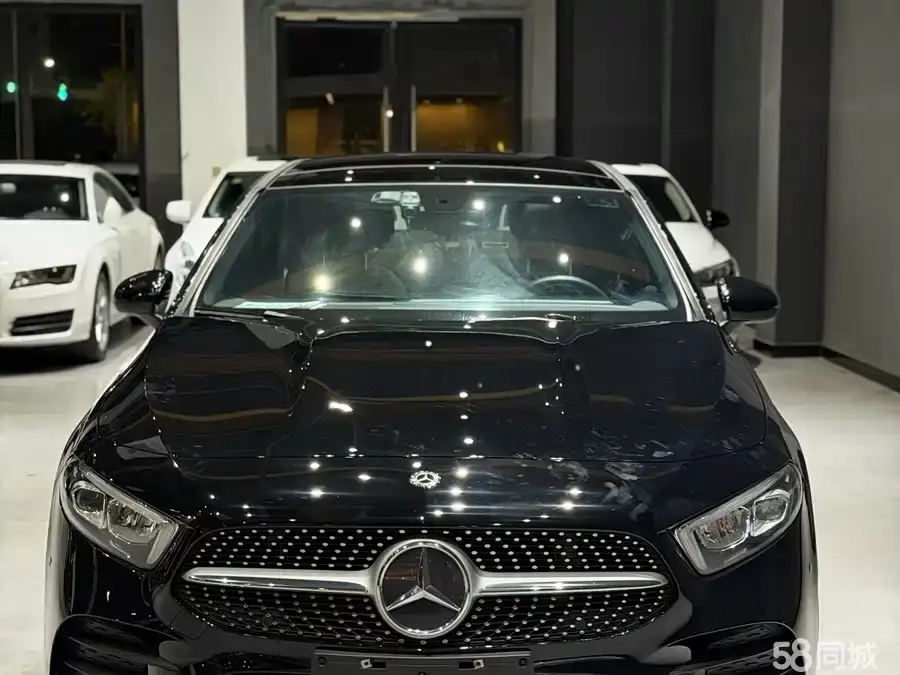 Mercedes-Benz A Class 2020 car image #2