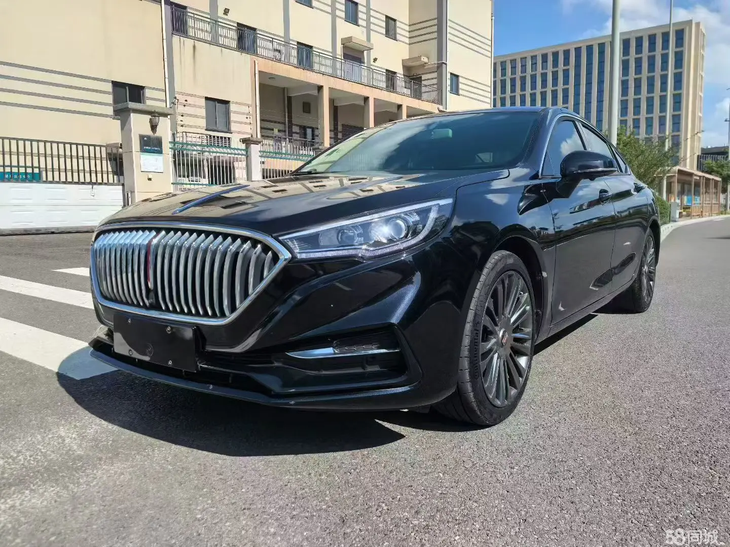 HongQi H5 2019 car image #2