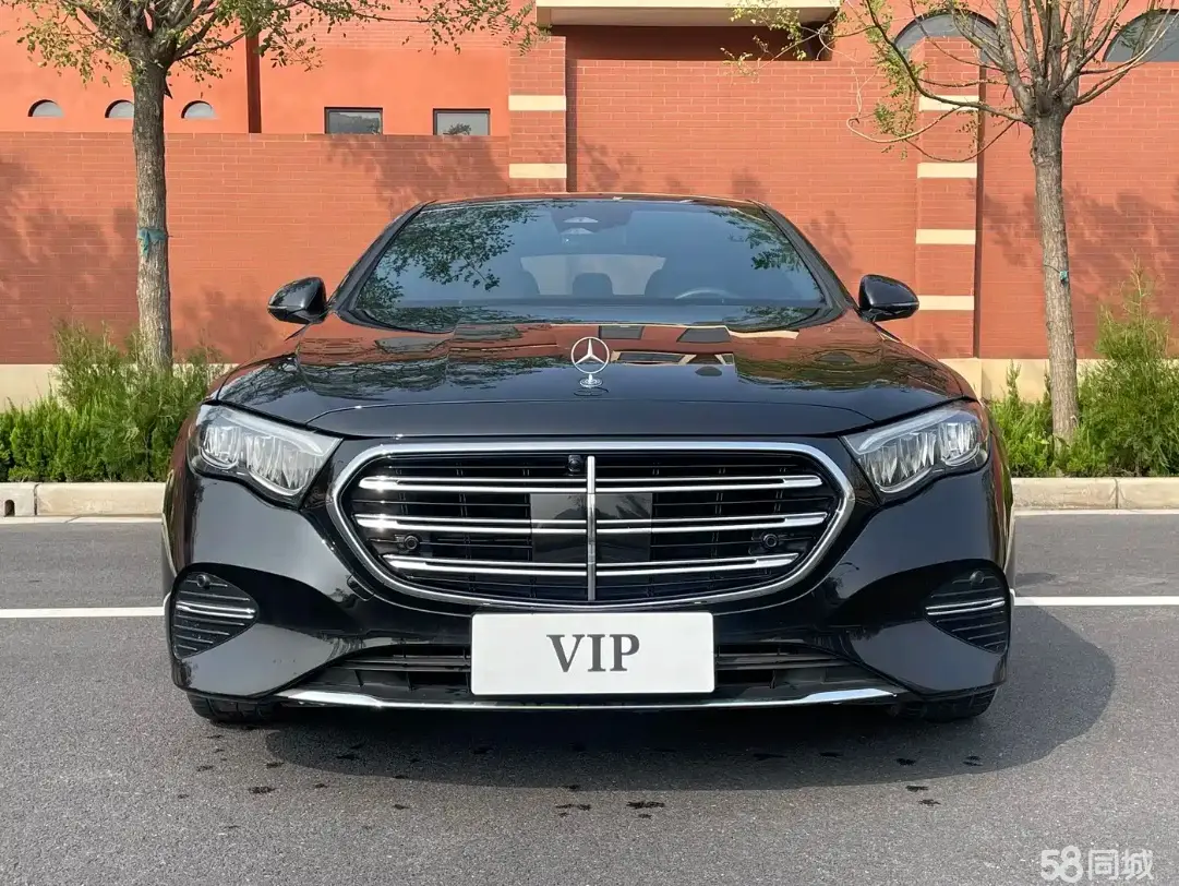 Mercedes-Benz E Class 2024 car image #2