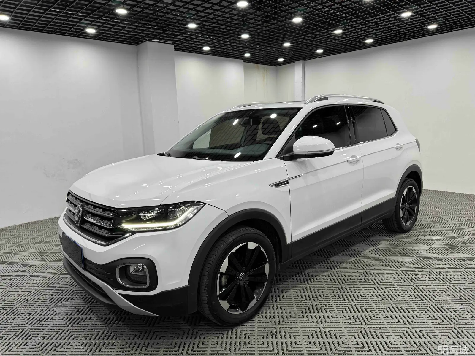 Volkswagen Tacqua 2023 immagine di auto #2